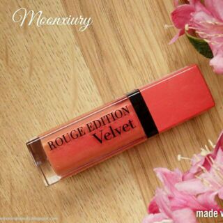 Son bourjois 03 , 04