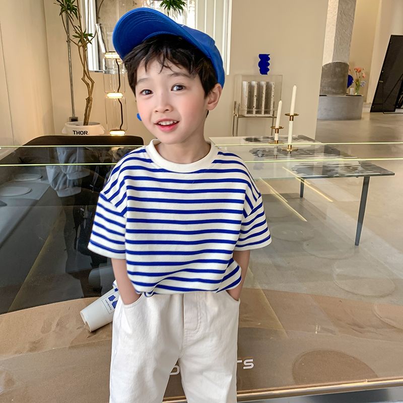 Áo thun bằng cotton ngắn tay họa tiết kẻ sọc thiết kế thời trang cho bé trai