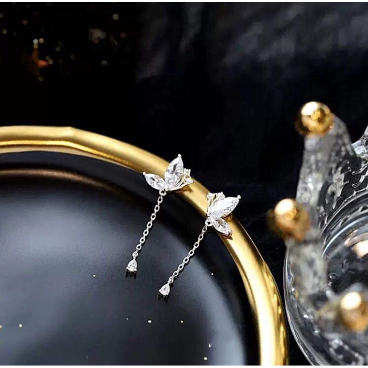 Bông tai bạc ta Bông Hồ Điệp đính đá trắng sáng lấp lánh