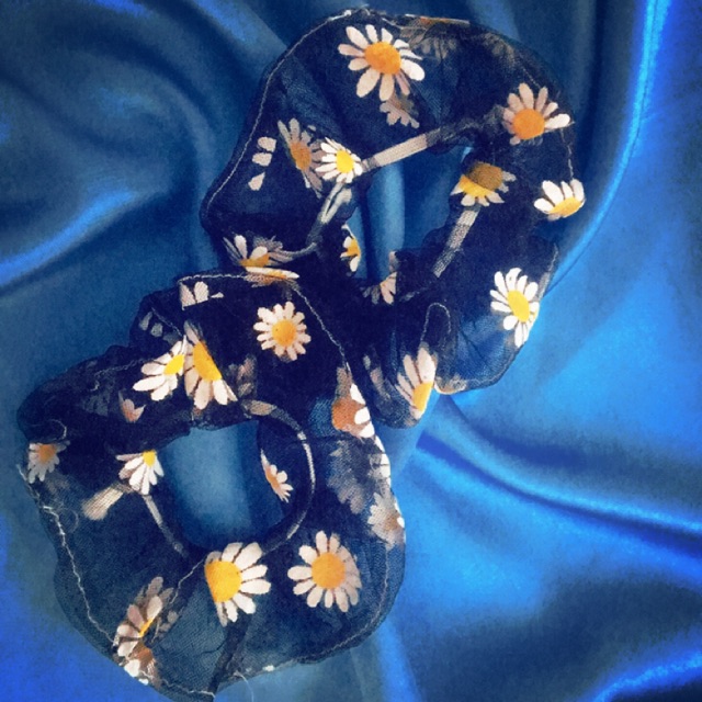 Scrunchies Hoa Cúc 10c