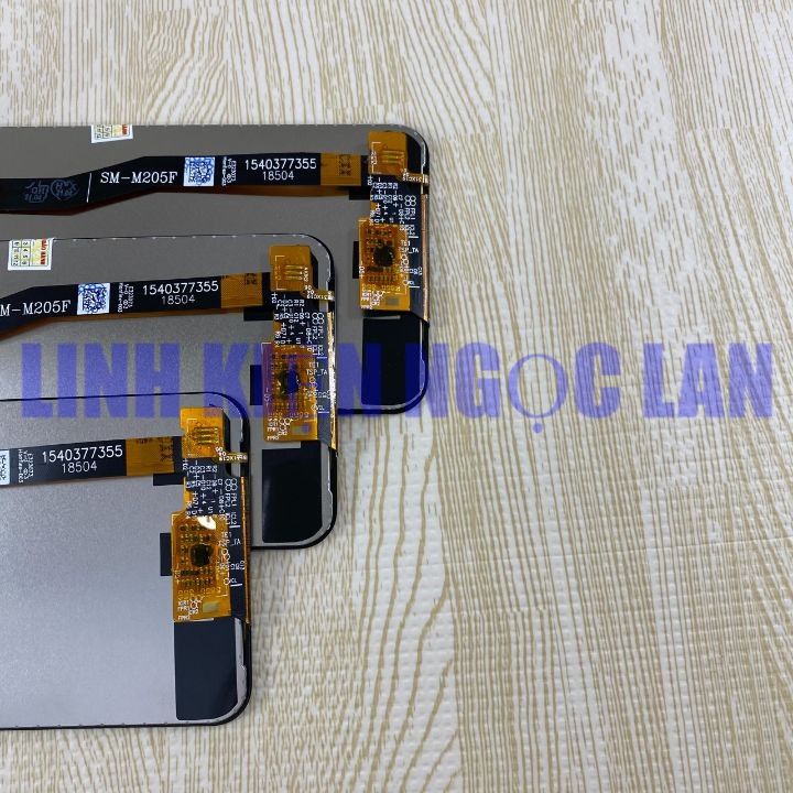 Màn hình Samsung M20