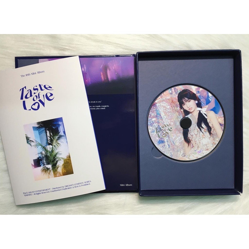 [OFF] Album Twice - Taste of Love (đủ ver) | BigBuy360 - bigbuy360.vn