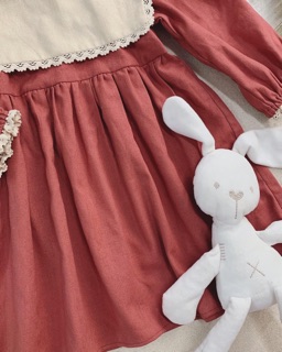 Váy linen cổ yếm cao cấp Harifa
