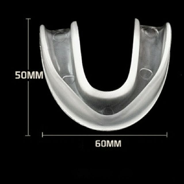 Bộ 2 miếng silicon 1 hàm và 2 hàm có 2 chức năng bảo vệ răng trong thể thao