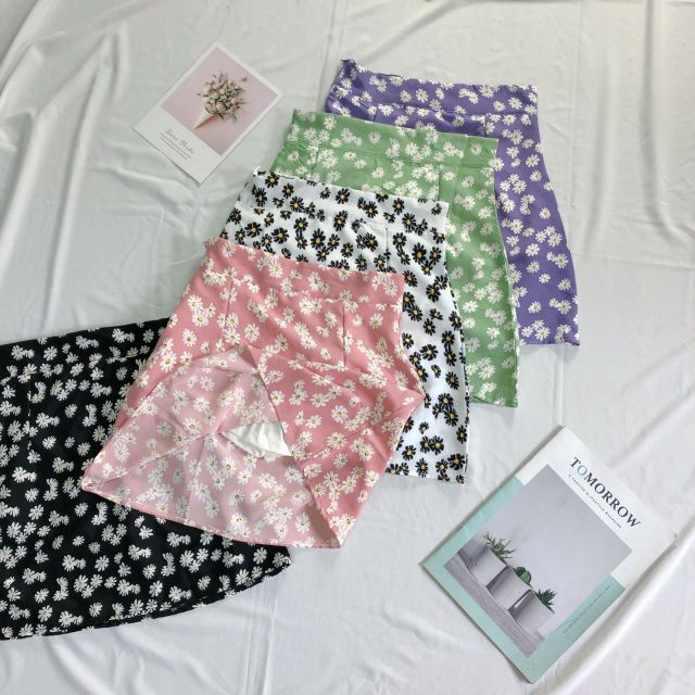 Chân váy chữ A hoa cúc lưng cao | BigBuy360 - bigbuy360.vn