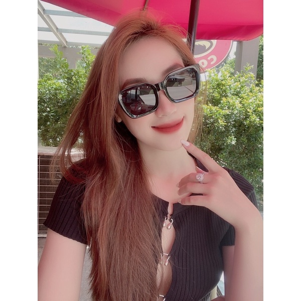 Kính Sinsay -có mail mua hàng của web chính hãng