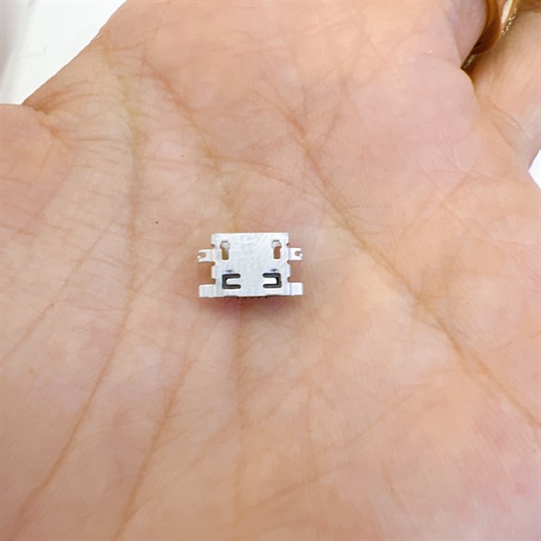 Chân sạc Nokia 2.1 / Vsmart Joy 1 plus hàng như hình