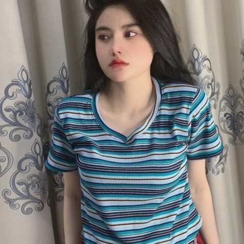 Aó thun croptop sọc cổ tim size S từ 40-50kg size M từ 50-60kg