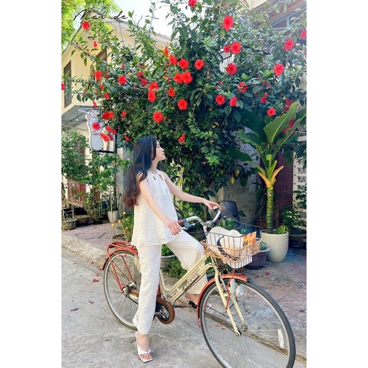 SALE Set bộ áo quần lá suông khoét cổ màu kem