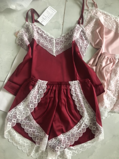 Bộ ngủ LỤA 2 dây viền ren trắng KELLY WANG ( ảnh thật cuối ) sẵn sll | BigBuy360 - bigbuy360.vn