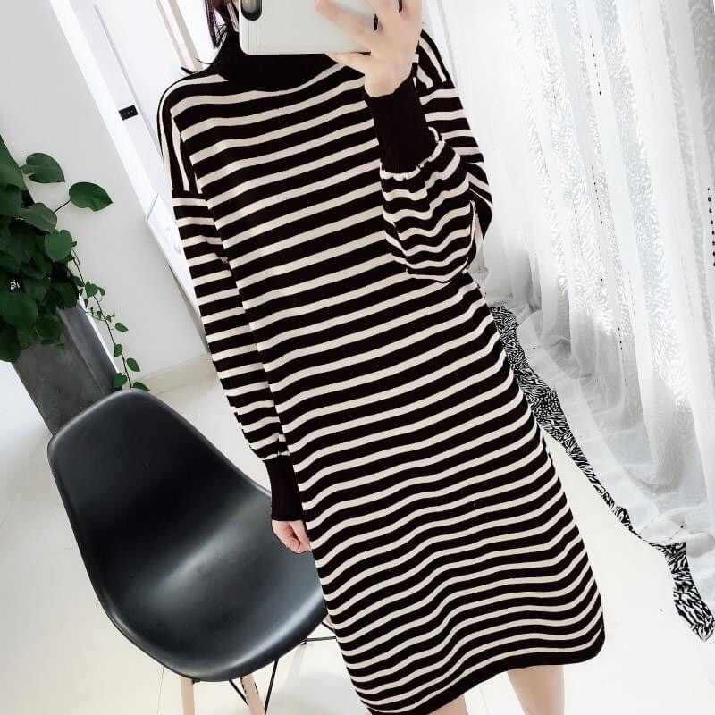Váy len suông kẻ tay bồng