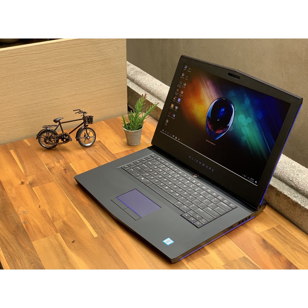 Máy tính xách tay DELL Alienware 15R3 : i5-6300HQ| DDR4 16GB| SSD 256GB| Ndivia GTX1060ti|15.6 inch FullHD đẹp likenew