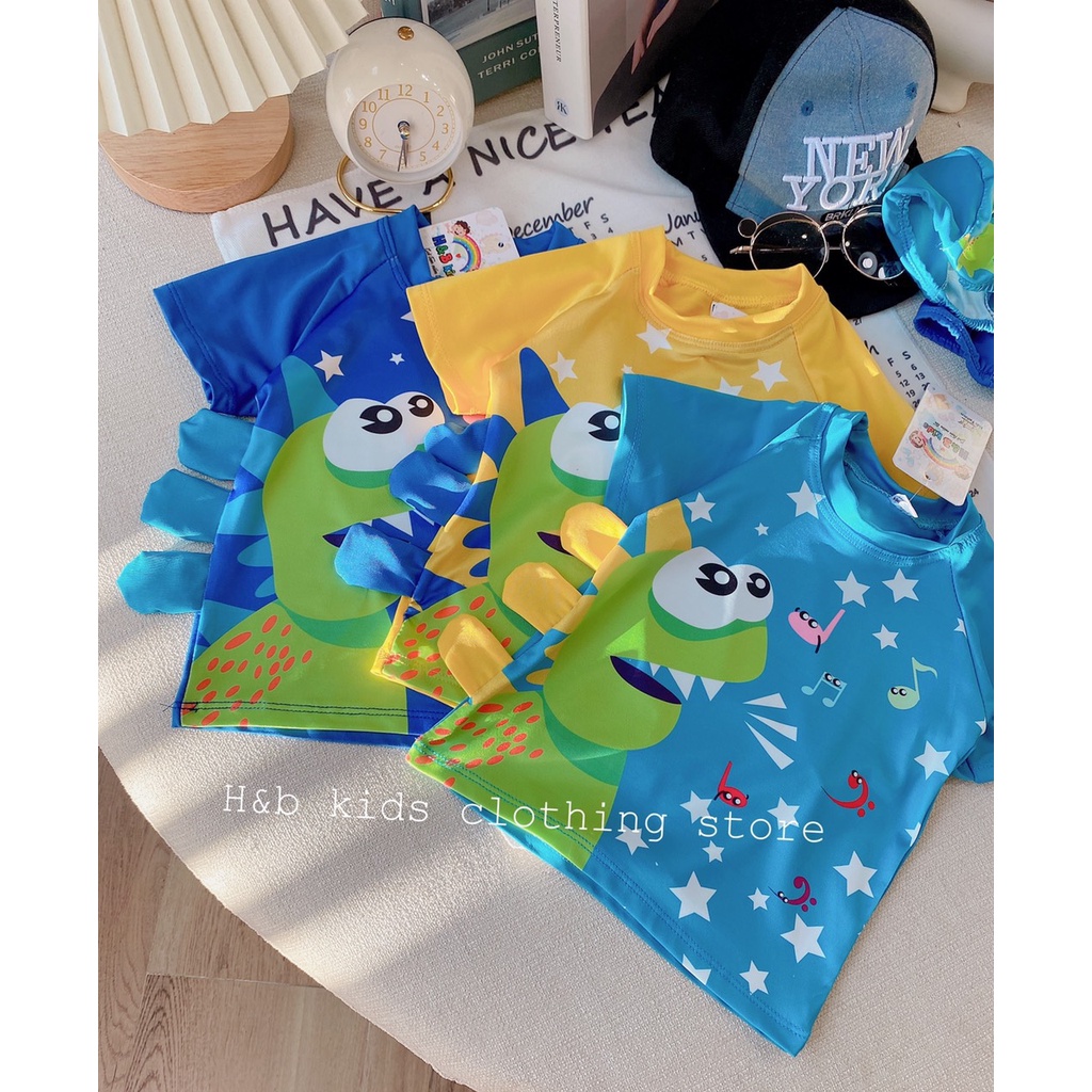 Bộ bơi BT01 kèm mũ cho bé trai Chất co giãn thoải mái ôm dáng BKS từ 8 - 20kg