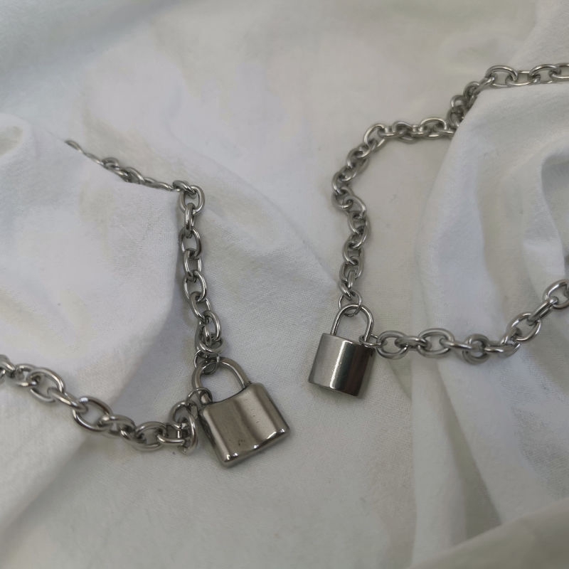 Dây Chuyền Mặt Hình Ổ Khóa Độc Đáo Kiểu Phong Cách Retro Hàn Quốc