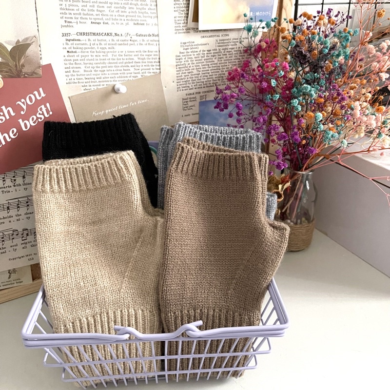 Bao tay/ Găng tay len hở ngón chống nắng dệt kim thời trang dễ thương