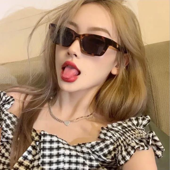 Kính Nam Nữ Thời trang cá tính HOT HIT D38