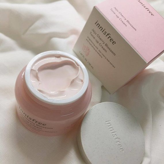 KEM DƯỠNG TRẮNG DA NANG TONE INNISFREE JEJU CHERRY BLOSSOM TONE UP CREAM