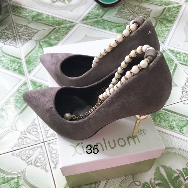 Combo 2 đôi giày quảng châu giá 250k