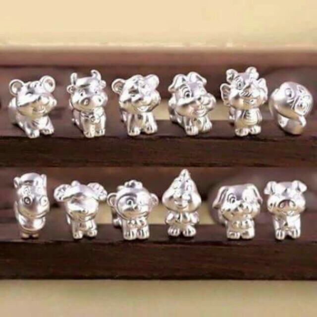 Con giáp 3D trắng- RE VO DICH