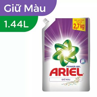 Nước giặt Ariel giữ màu 1.44L