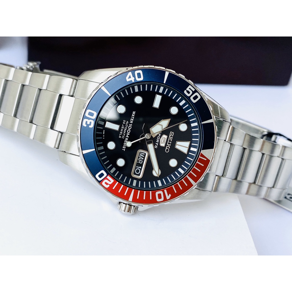 Đồng hồ nam dây thép Seiko 5 Sport SNZF15K1