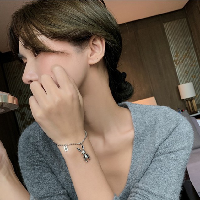 Vòng tay chú thỏ hoạt hình độc đáo, cá tính VT44