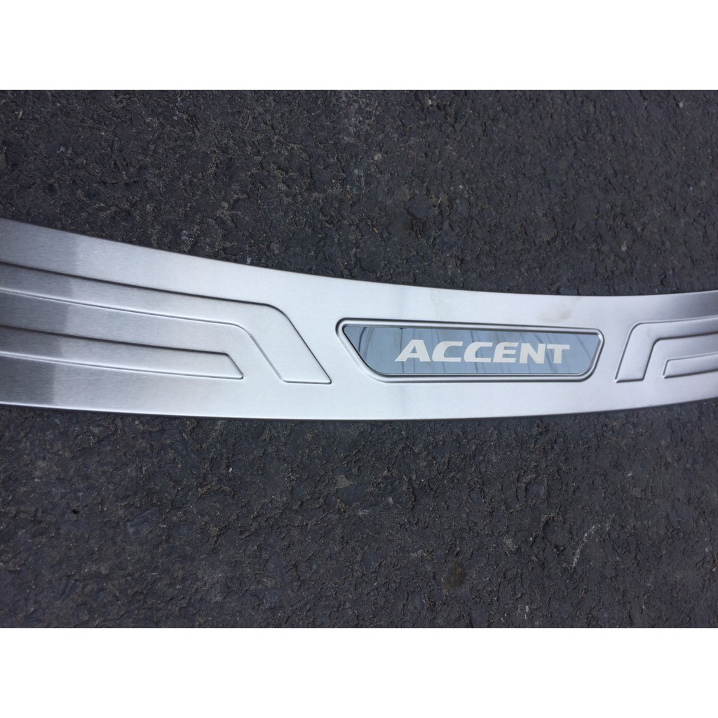 Ốp Chống trầy cốp trong, ngoài xe Huyndai Accent 2018- 2021- 2022- 2023 chất liệu Inox cao cấp