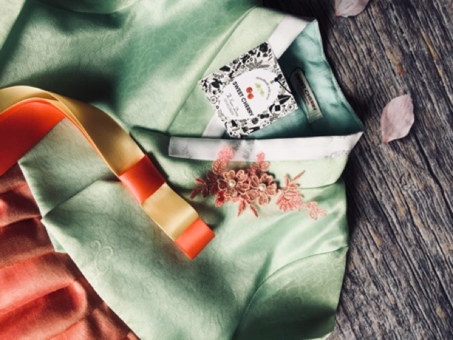 Hanbok cho bé ảnh thật