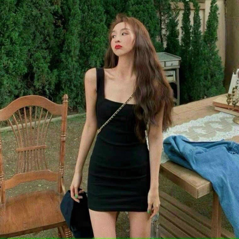 Váy hai dây body, Váy 2 dây bản to màu đen trơn bo zip DASKI | BigBuy360 - bigbuy360.vn