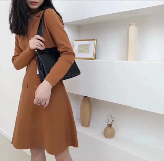 Váy len cổ Đức