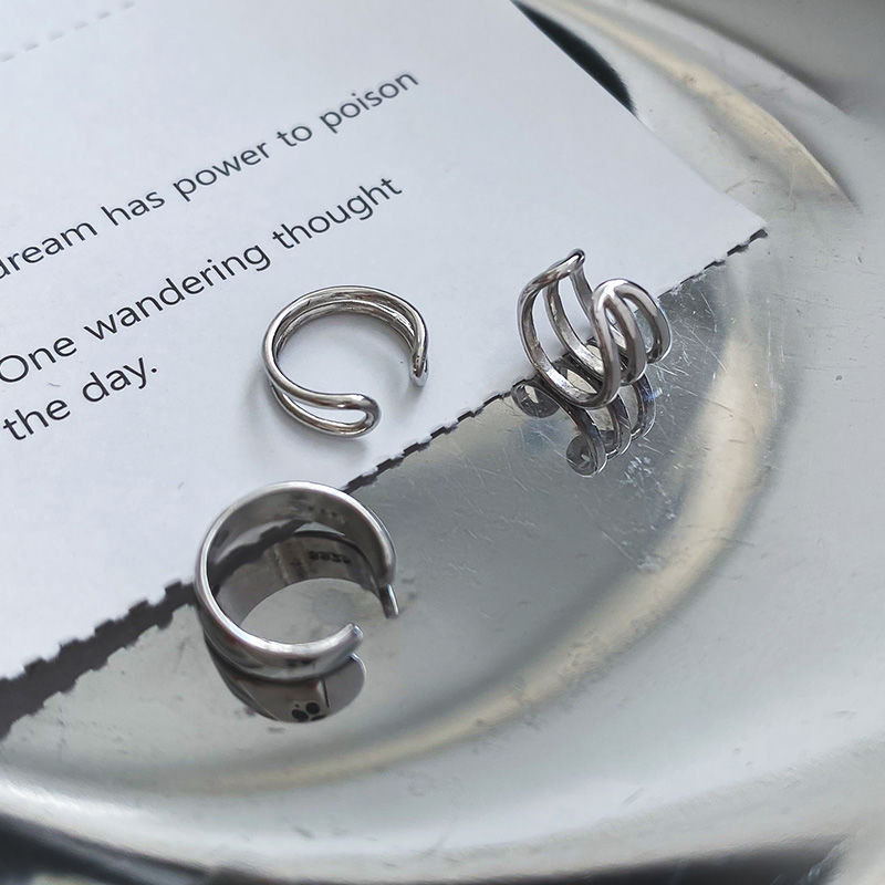 Bông Tai Đơn Giản Theo Phong Cách Retro