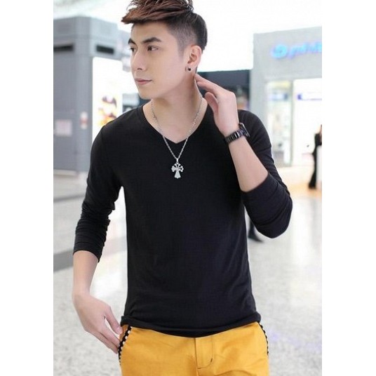 Áo thun cổ tim tay dài nam màu đen - D02