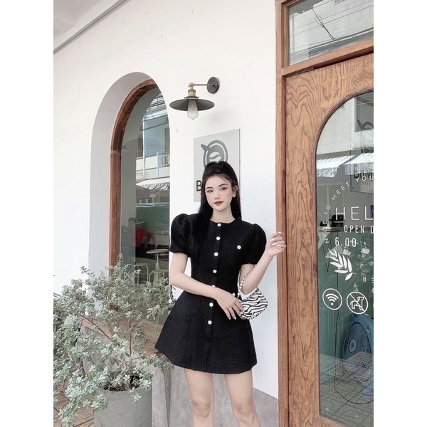 ĐẦM XỐP 4 TÚI PHỐI NÚT NGỌC