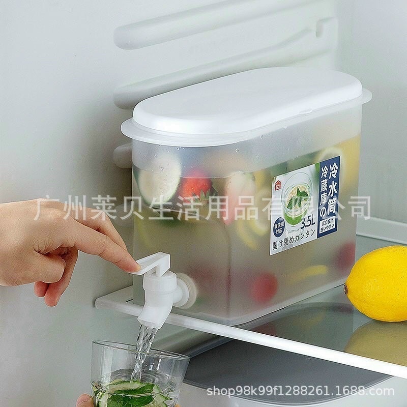 Bình đựng nước pha trà , nước trái cây tiện ích cho mọi giá đình.