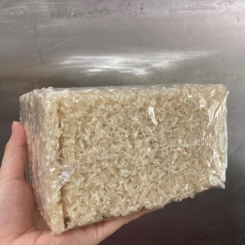 1kg cơm cháy lớn 13-14mieng 55k