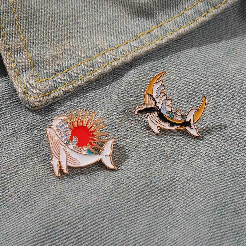 Ghim cài áo QIHE JEWELRY hình chú cá voi hoạt hình 2 kiểu dáng khác nhau