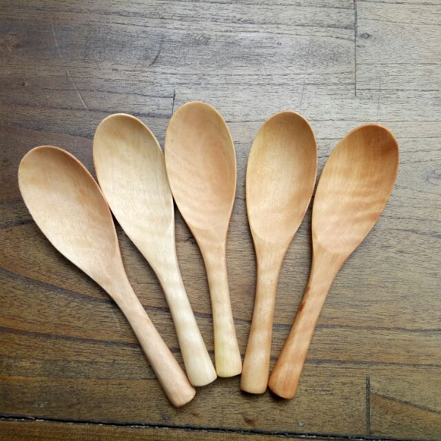 Thìa  gỗ  ăn  súp,  ăn cơm kt ( 15*4cm)