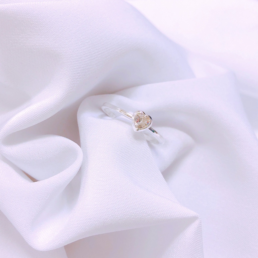 Nhẫn nữ bạc thân trơn mặt tim LINH MIU SILVER