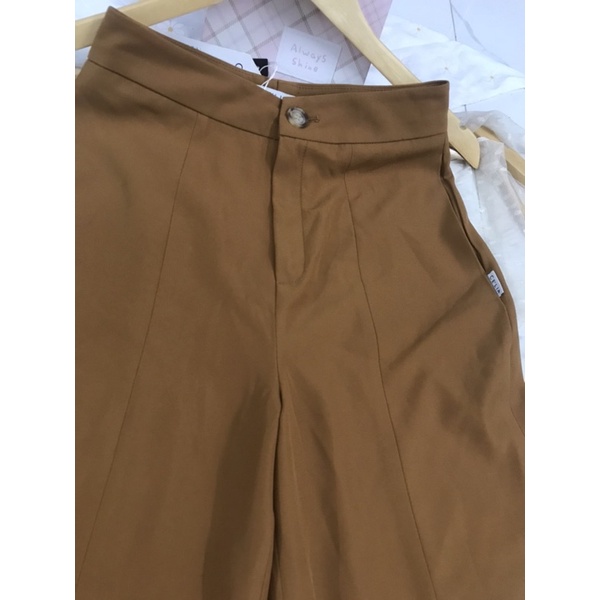 Quần Clutch xẻ ống Ce’lia nguyên tag