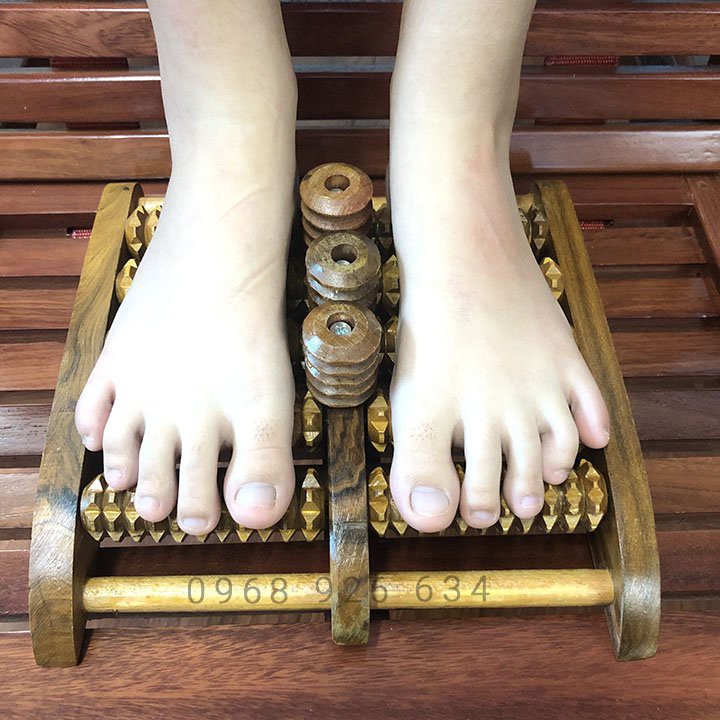 Bàn lăn chân gỗ 📌FREESHIP📌 Bàn mát xa chân bằng gỗ 5 hàng có 4 trục xoay kiểu mới