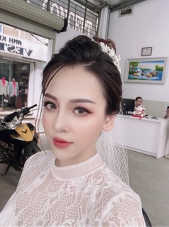 Cài tóc cô dâu