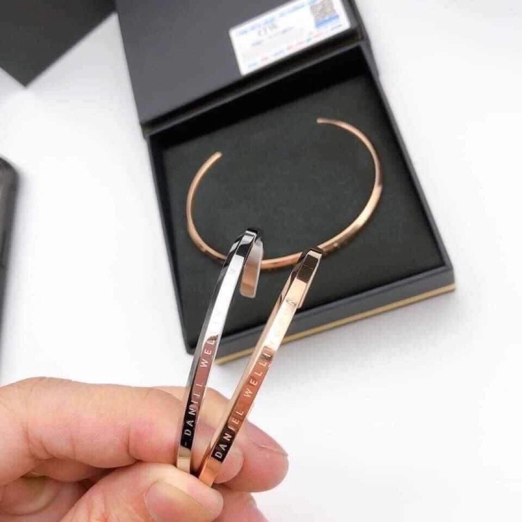 [Mã FAMARAL2 giảm 10K đơn 50K] Vòng Tay Khắc Tên Theo Yêu Cầu Thép Không Rỉ Free size Full Box BH 1 năm KIYOMI STORE