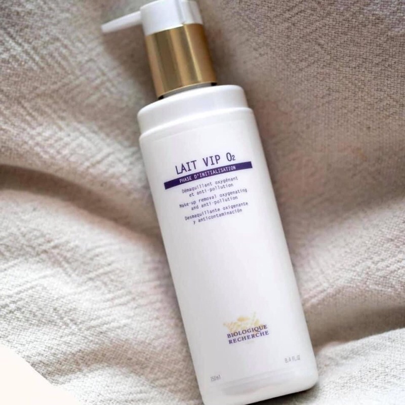 SỮA RỬA MẶT LAIT VIP O2