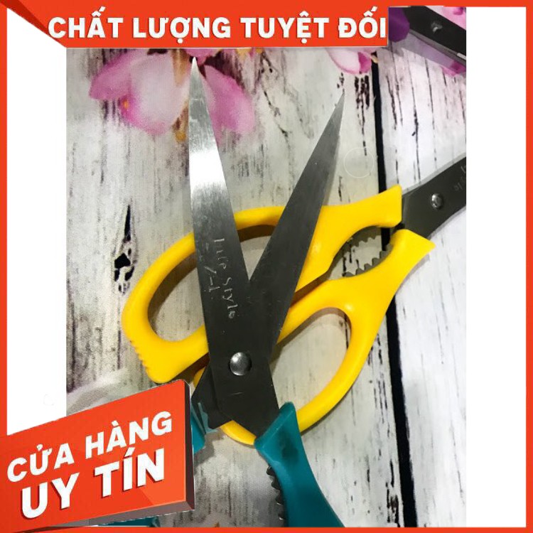 Kéo Đa Năng Cán Lệch Nhiều Màu,kéo cắt tay kiểu lệch giá rẻ màu ngẫu nhiên.