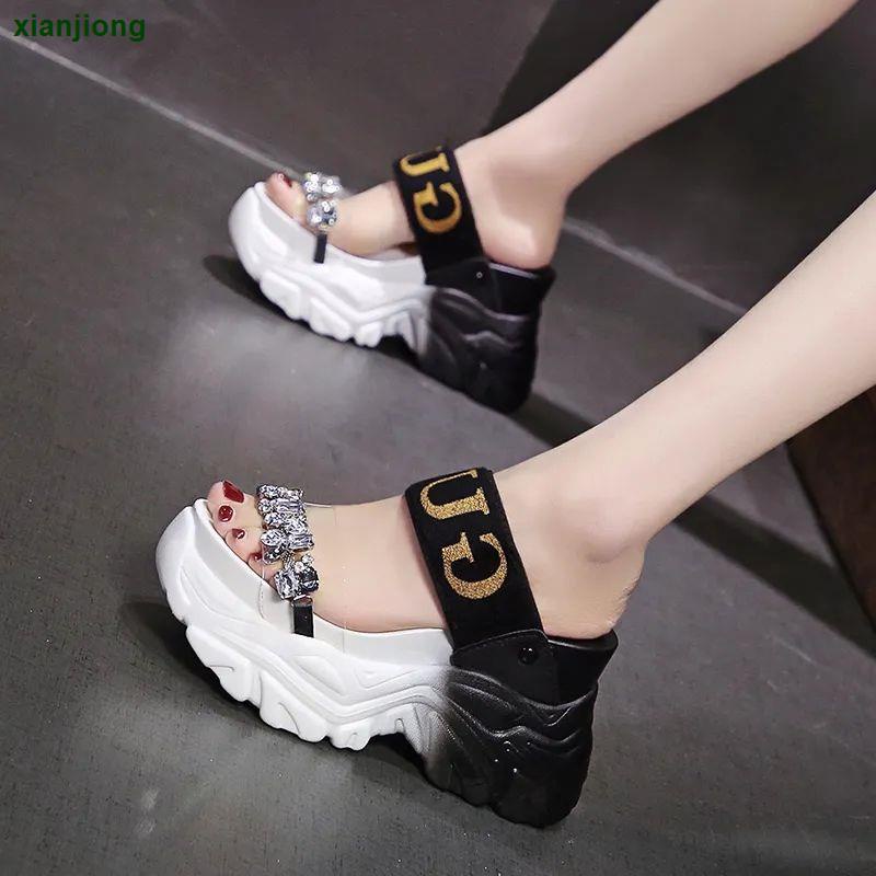 Dép Sandal Đế Xuồng Dày Dặn Đính Đá Thời Trang Quyến Rũ Cho Nữ