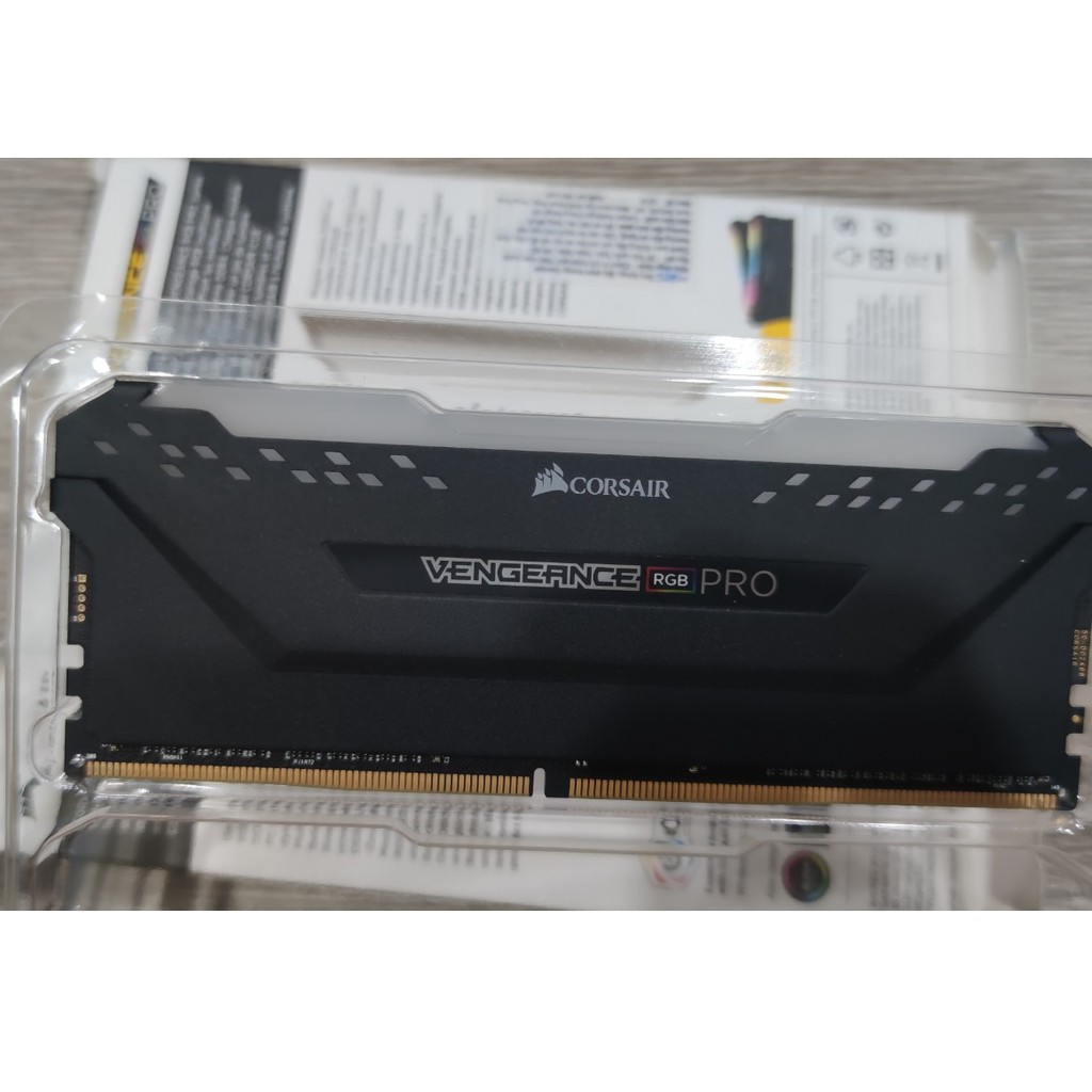 Ram Corsair Vengeance RGB Pro DDR4 16GB 3000Mhx (1x16GB) - CMW32GX4M2D3000C16 tản nhiệt LED chính hãng