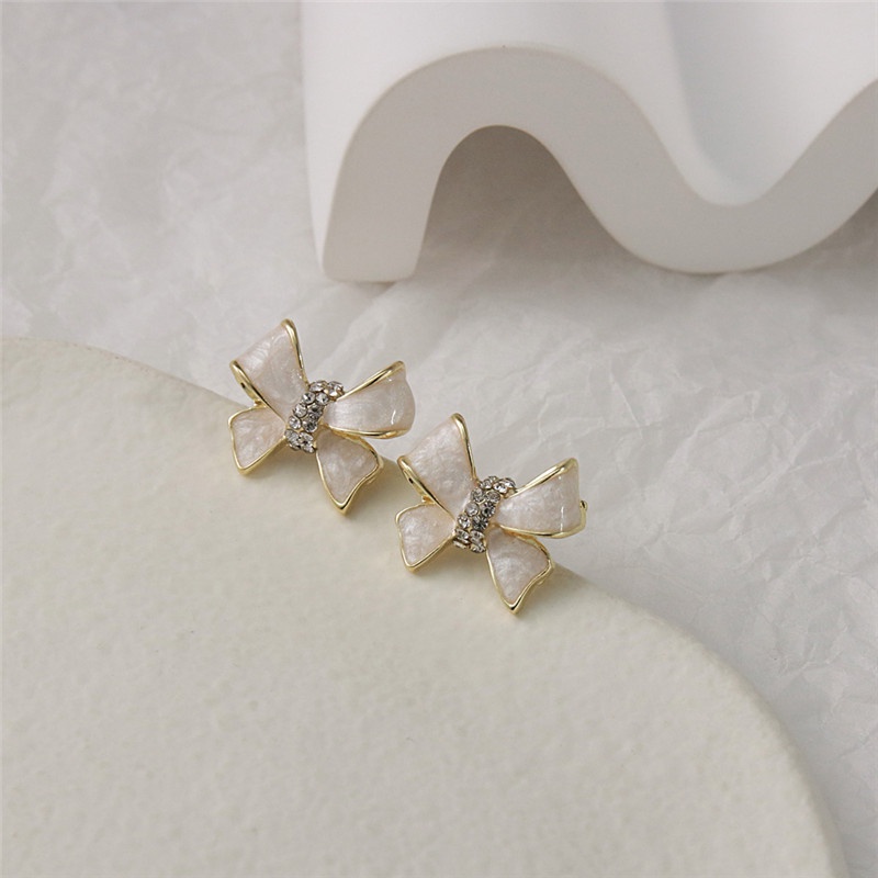 Bông Tai Hình Chiếc Nơ Màu Trắng Thiết Kế Đơn Giản Cho Nữ