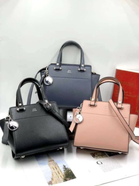 Túi LYN DÁNG CÔNG SỞ DƯ XỊN AUTHENTIC