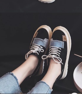 Giày vintage chắp vá