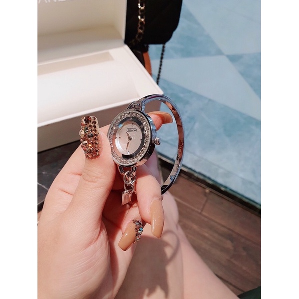 Đồng hồ Coach nữ viền đá thời trang